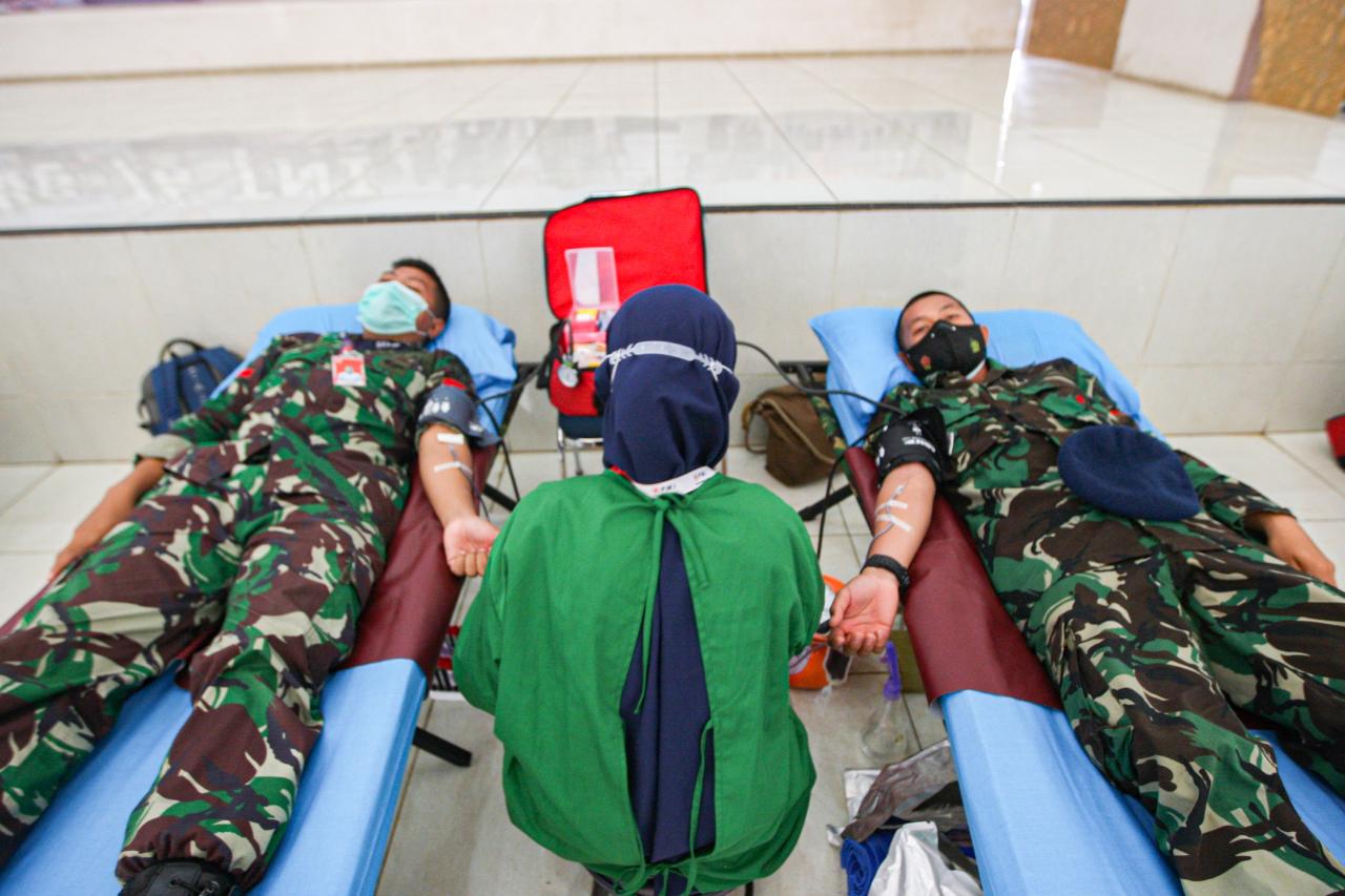 Sambut HUT TNI ke-76,...