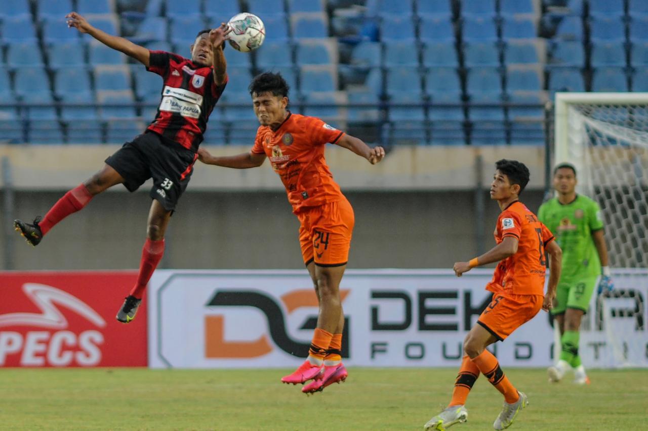 Liga 1 Indonesia : Persipura...