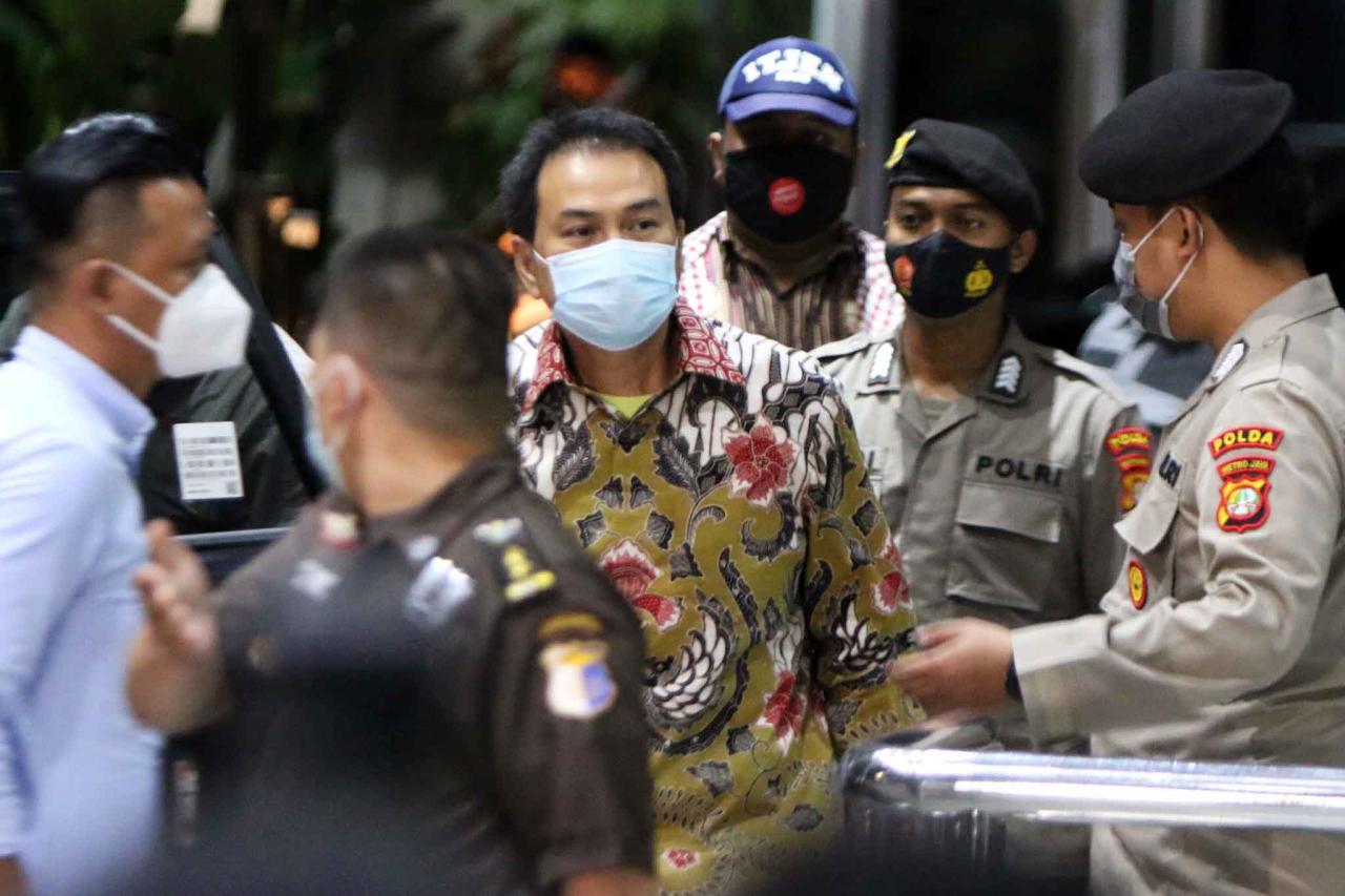 Ngeles Jalani Isoman,...