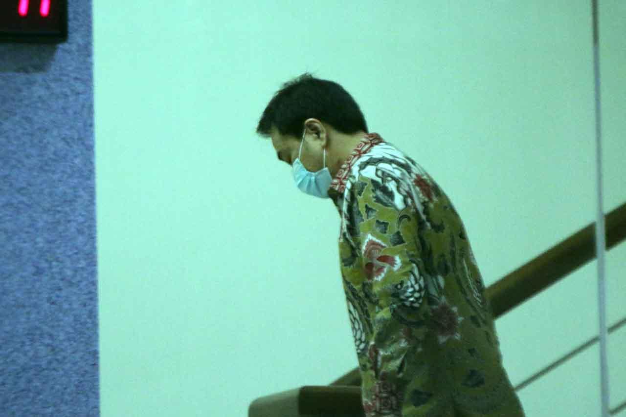 Ngeles Jalani Isoman,...