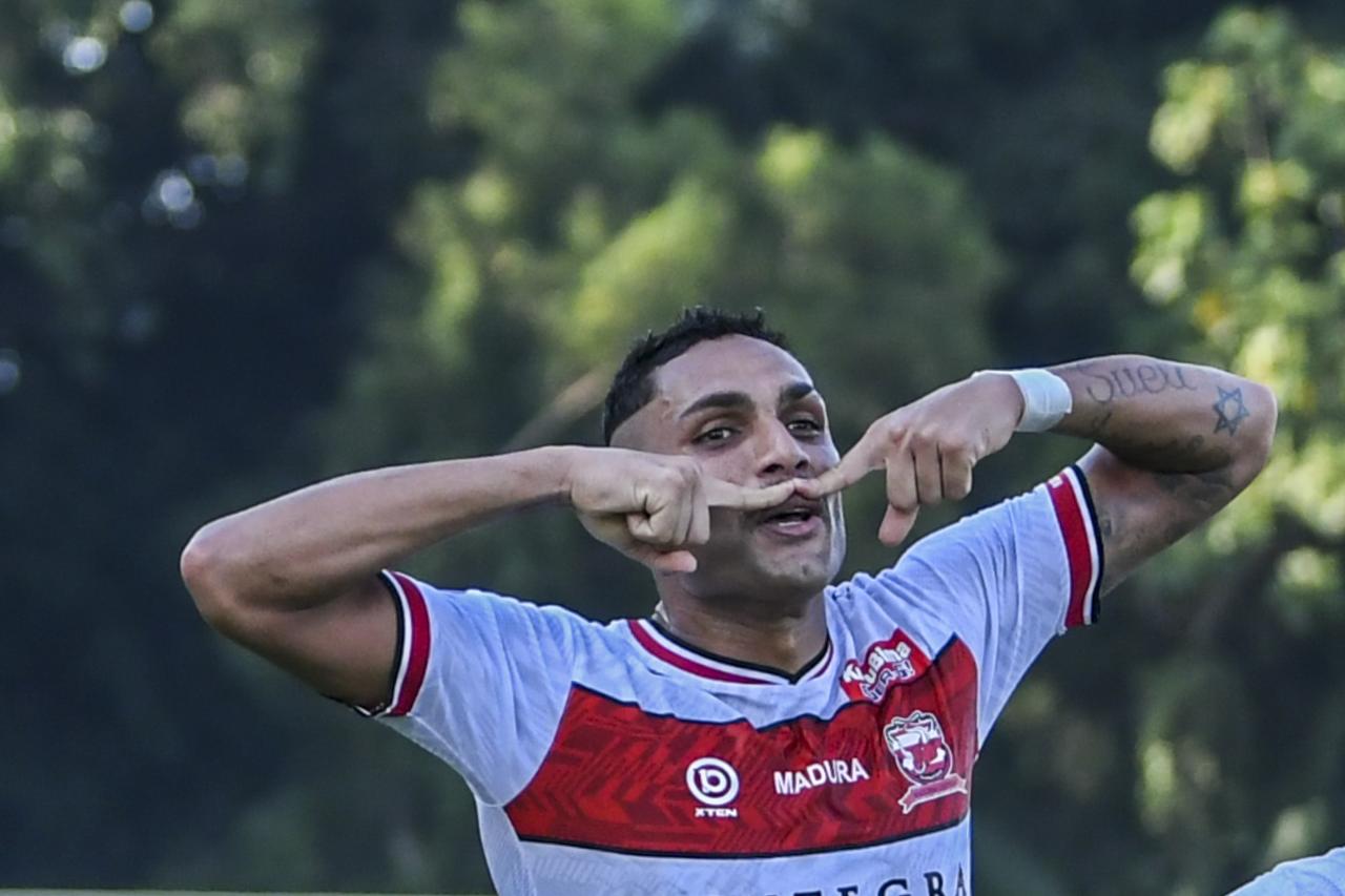 Madura United Menang...