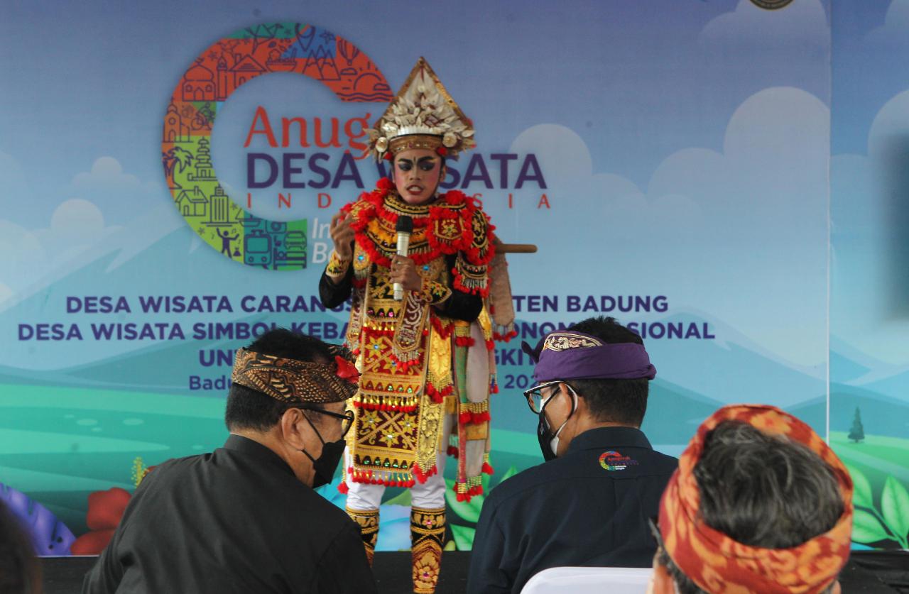 Sandiaga Uno Pemimpin...
