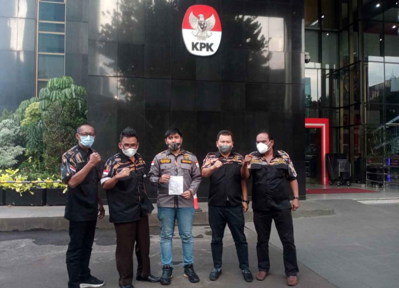 Pekat IB Lapor ke KPK...