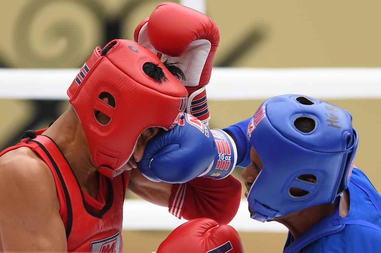 Aksi Atlet Muay Thai...