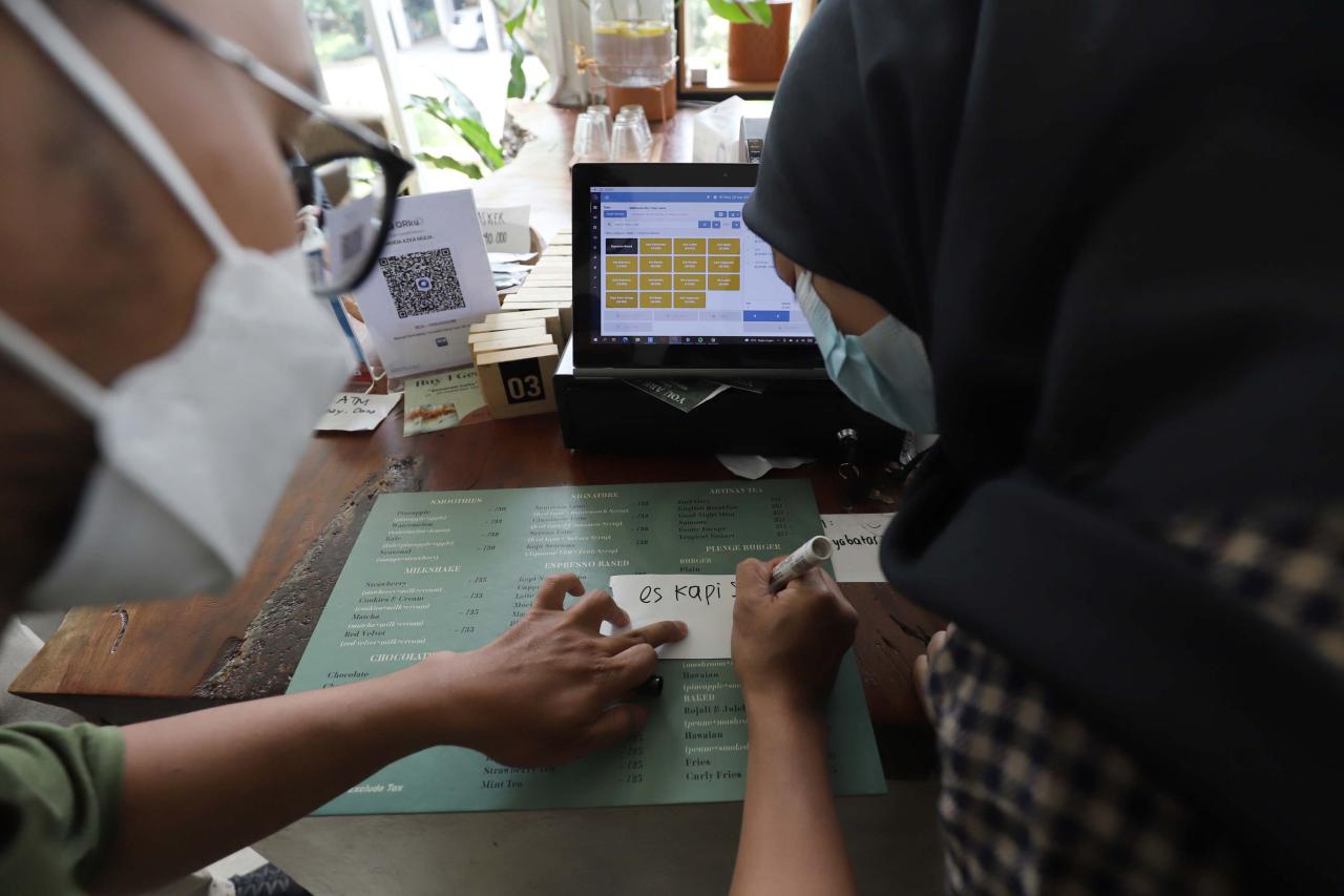Kafe Ramah Bagi Penyandang...
