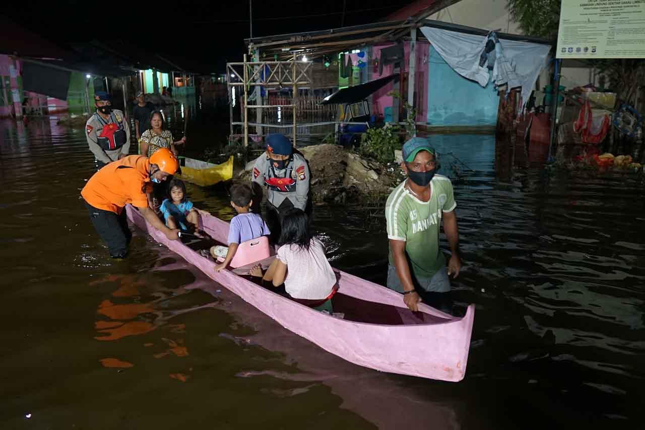 Danau Limboto Meluap,...