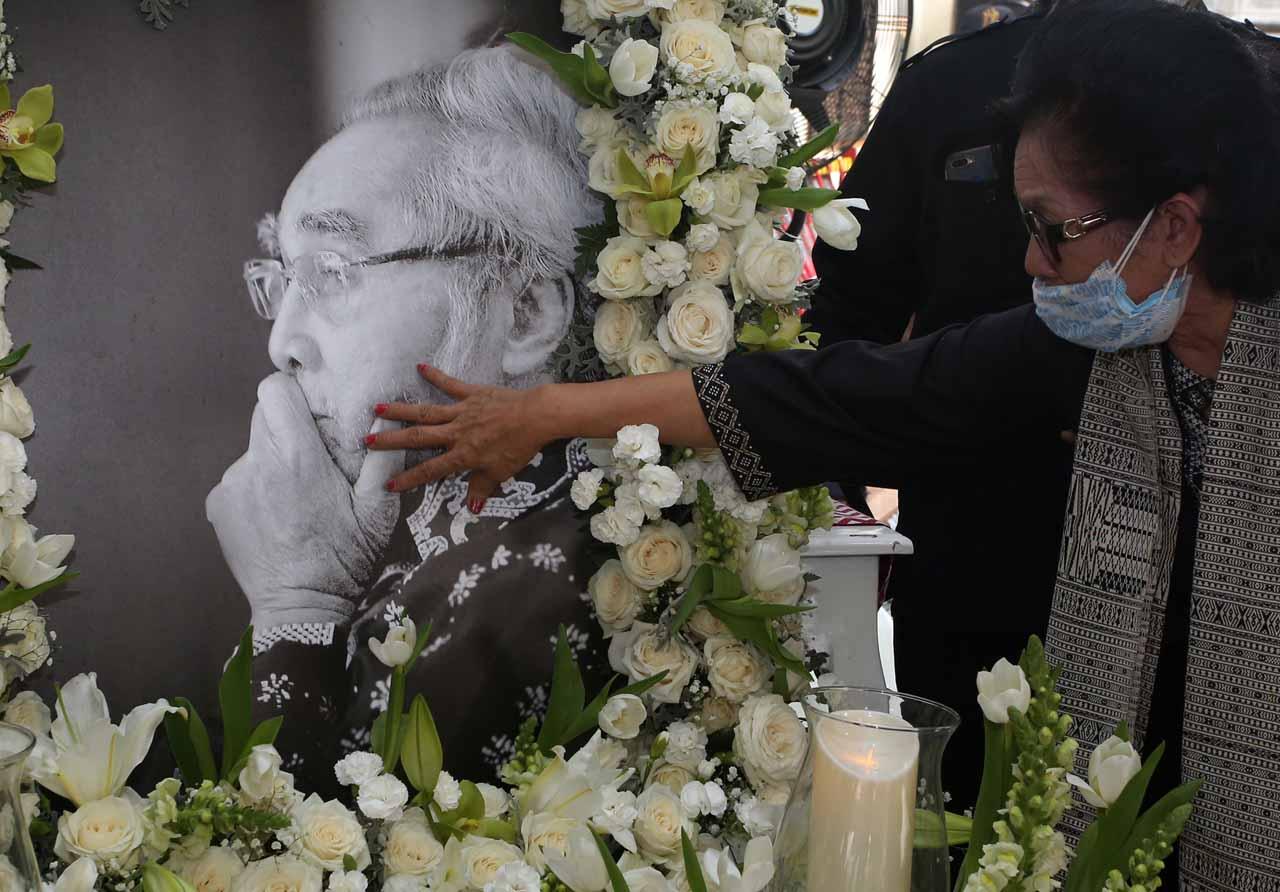 Politikus PDIP Sabam...
