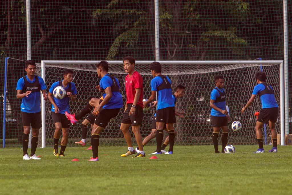 Melihat Sesi Latihan...