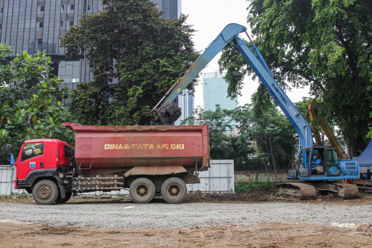 Pengerukan Sungai Krukut...