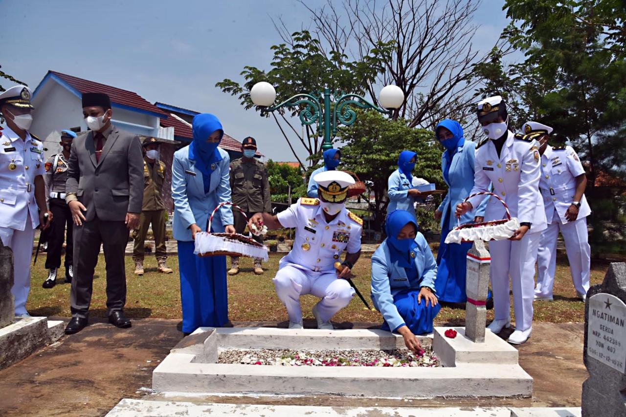 Sambut HUT TNI ke 76...