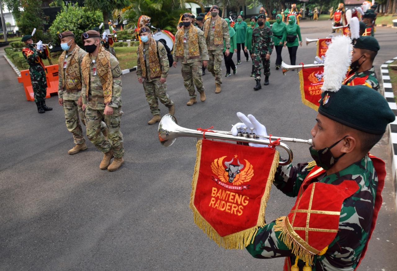 Tari Gambyong Sambut...
