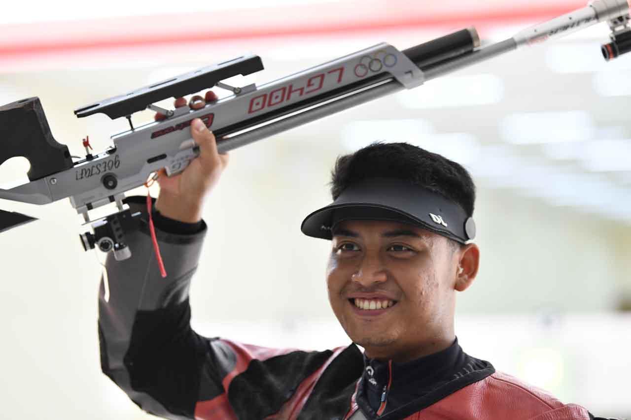 Atlet Menembak Fathur...