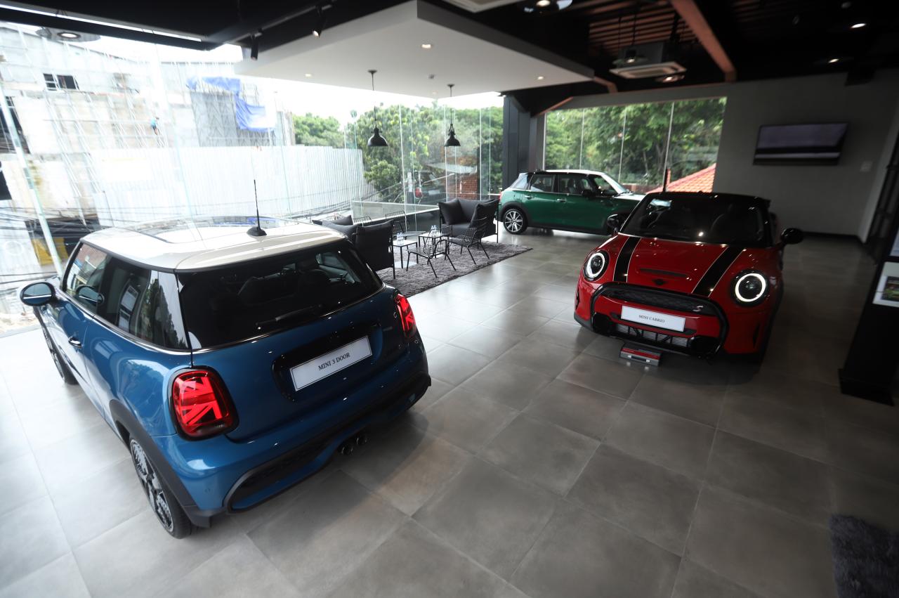 Diler Plaza MINI Senopati...