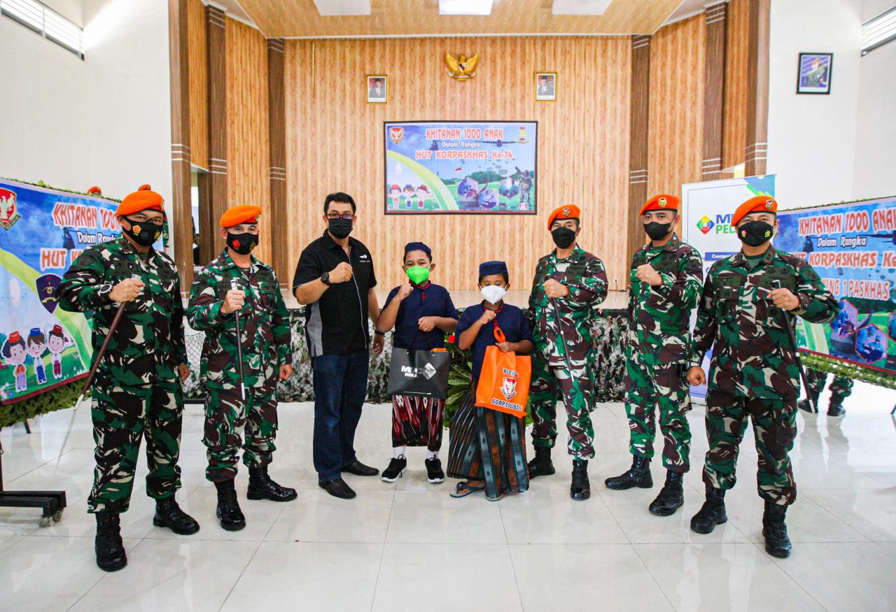 Peringati HUT ke-74...