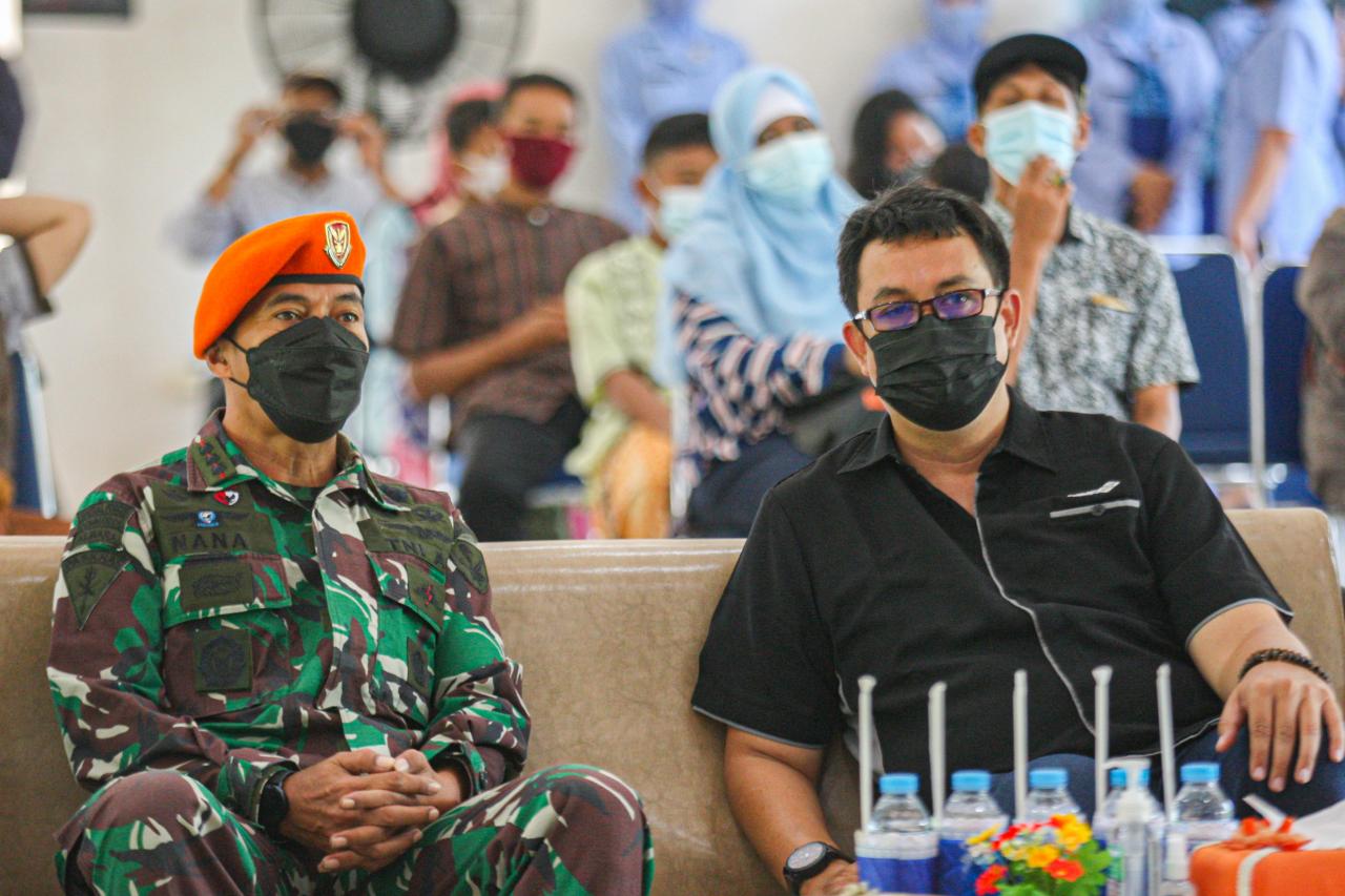 Peringati HUT ke-74...