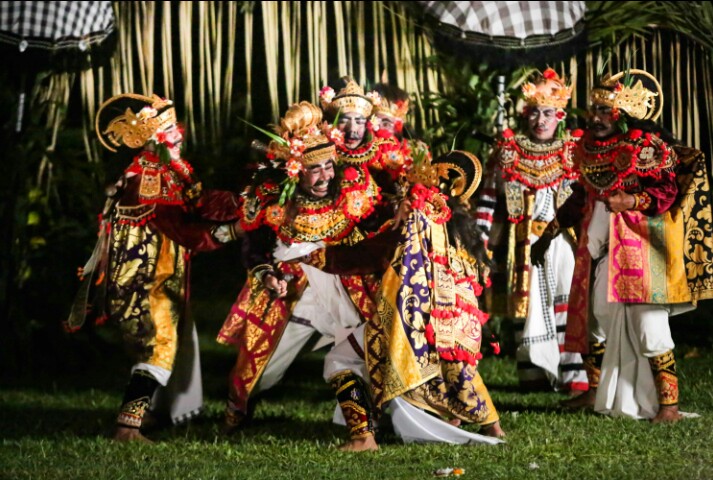 Menginisiasi sebuah...