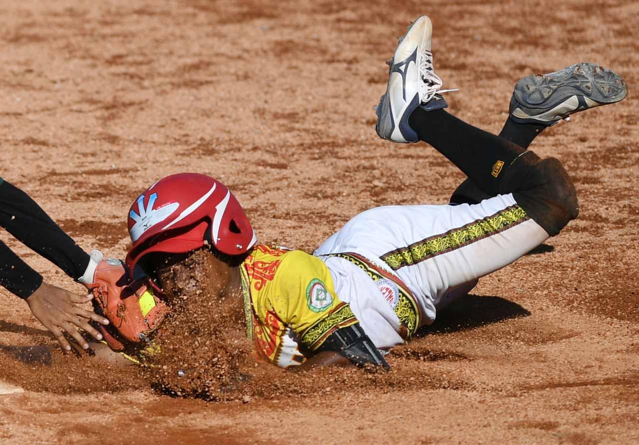 Softball Putri Sulawesi...