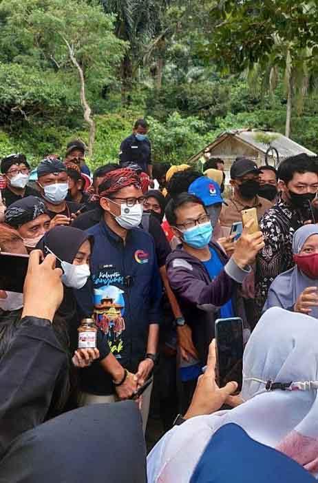 Satu Kampung Cikakak...