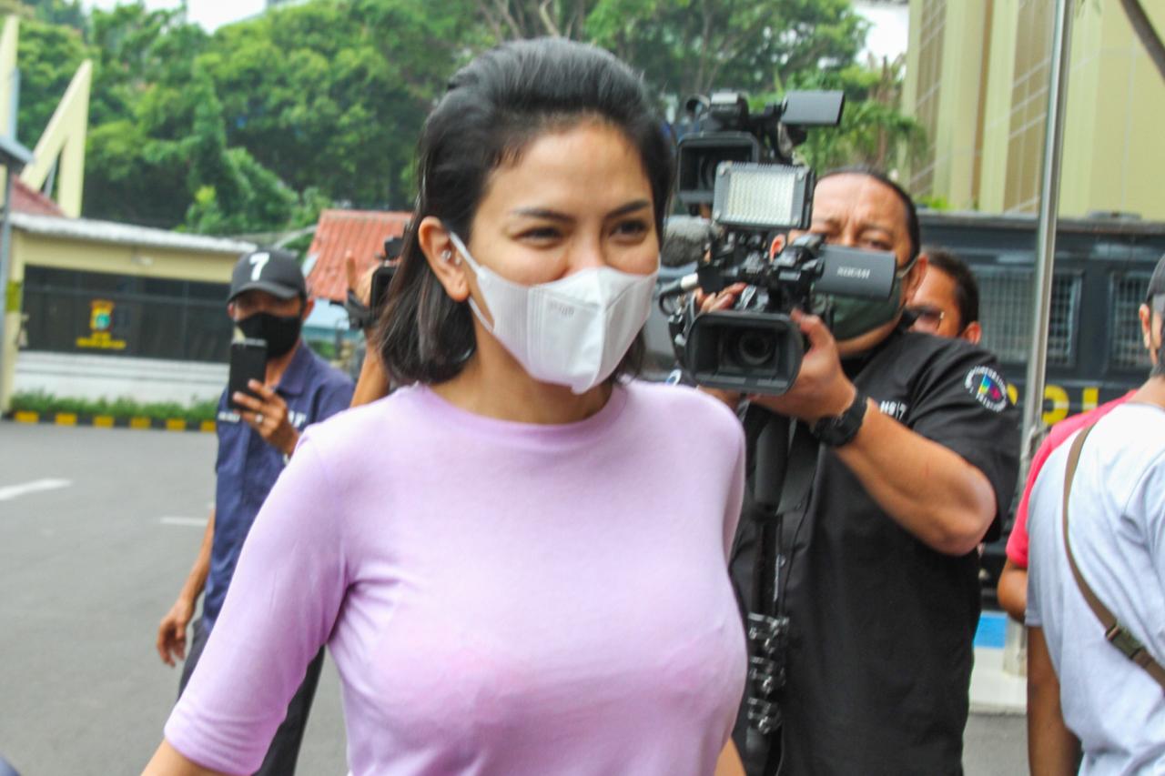 Nikita Mirzani Laporkan...