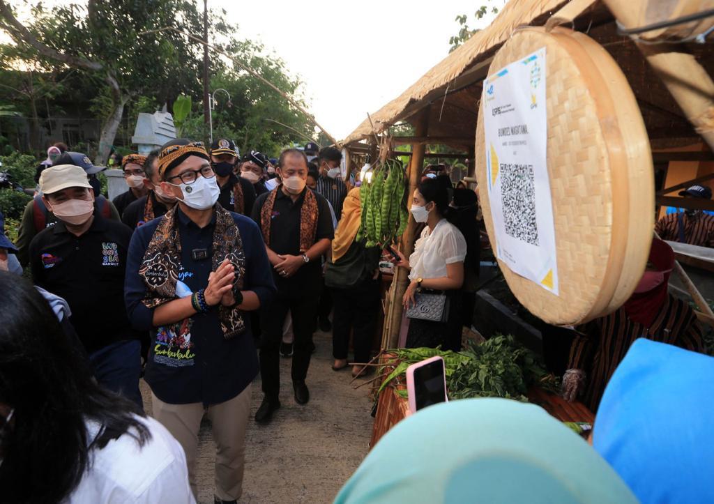 Bantu Tingkatkan Ekonomi...