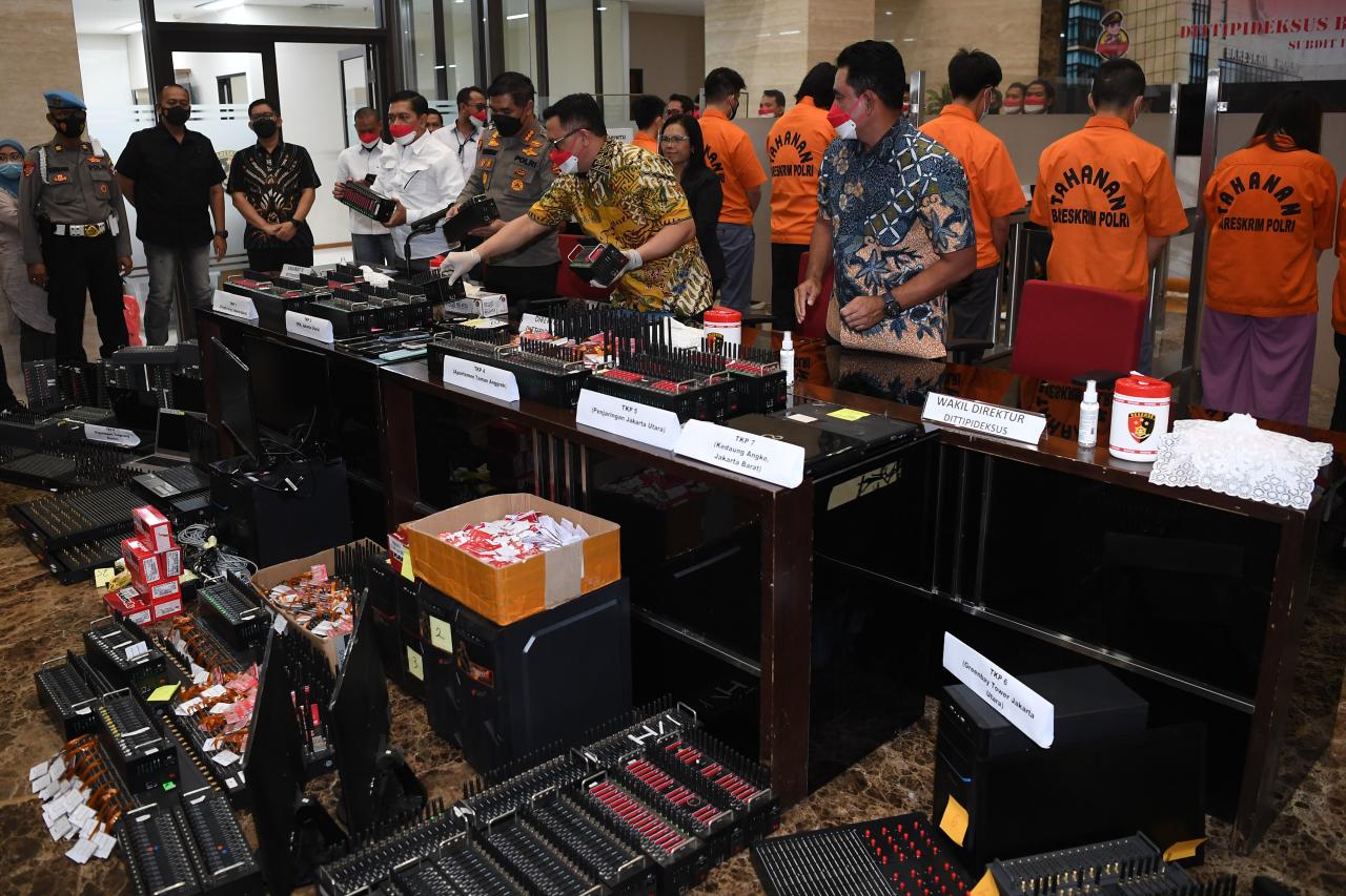Rilis Kasus Pinjaman...