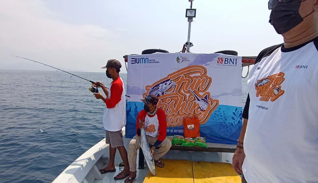 Serunya Memancing Ikan...