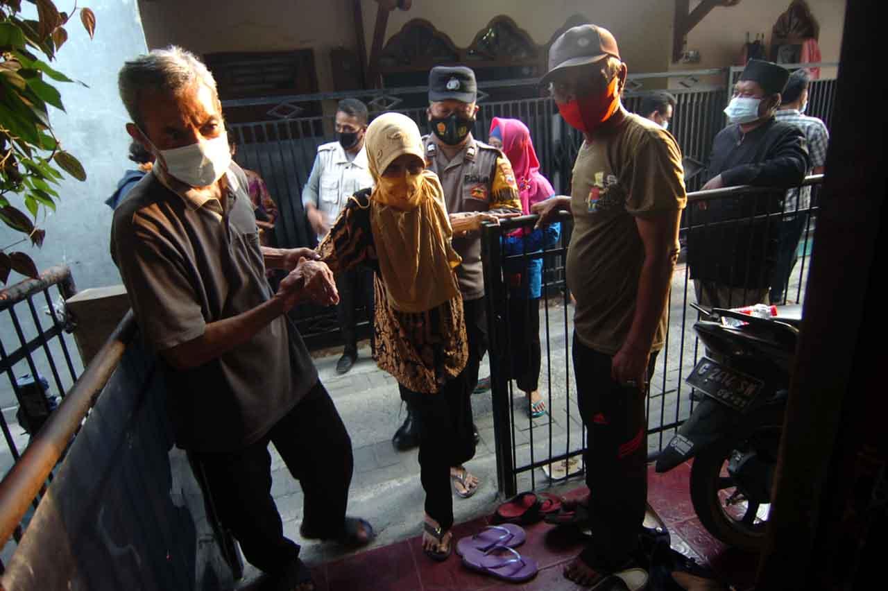 Jemput Bola Vaksin Lansia