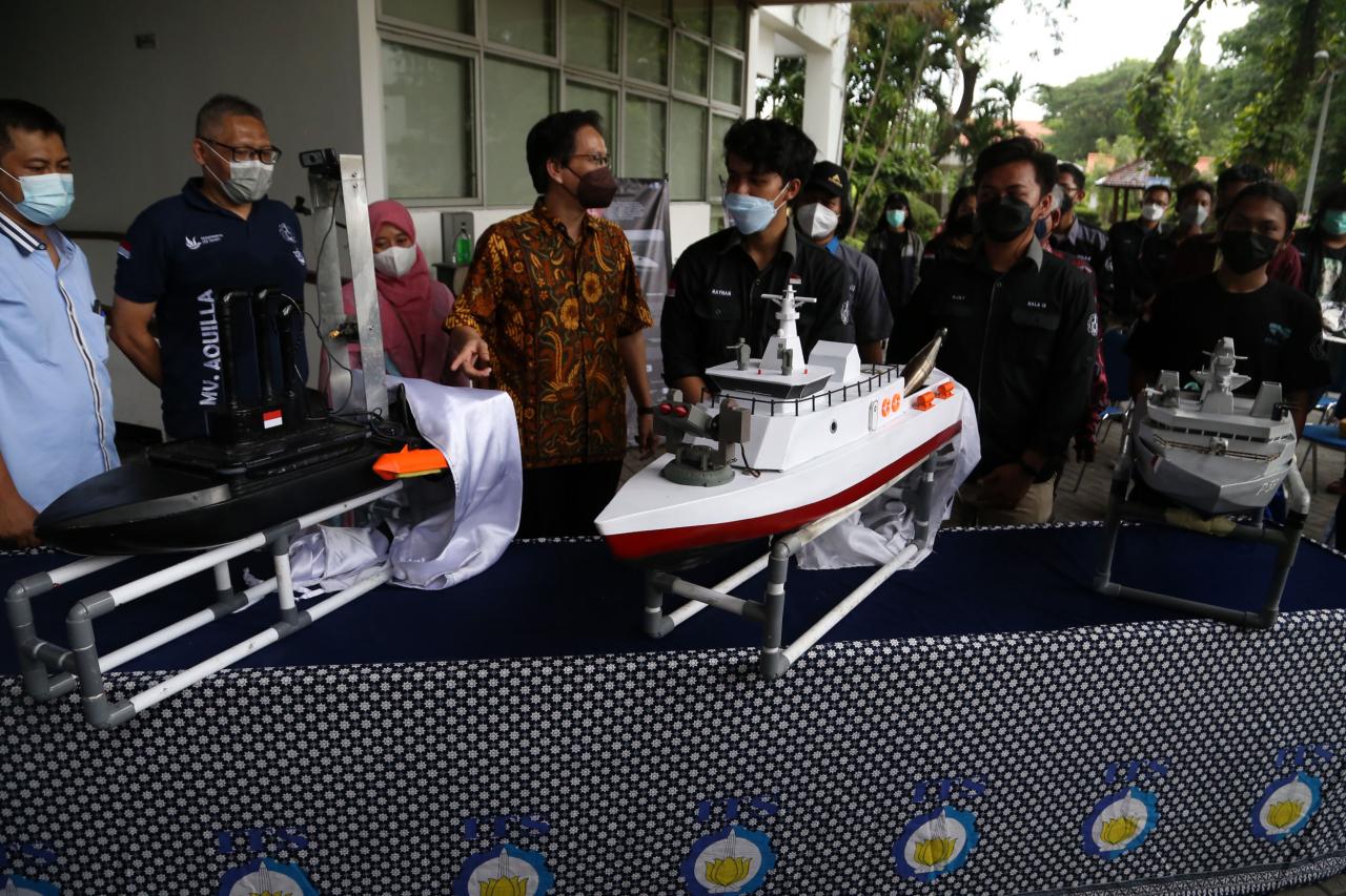Kirim Sembilan Tim,...