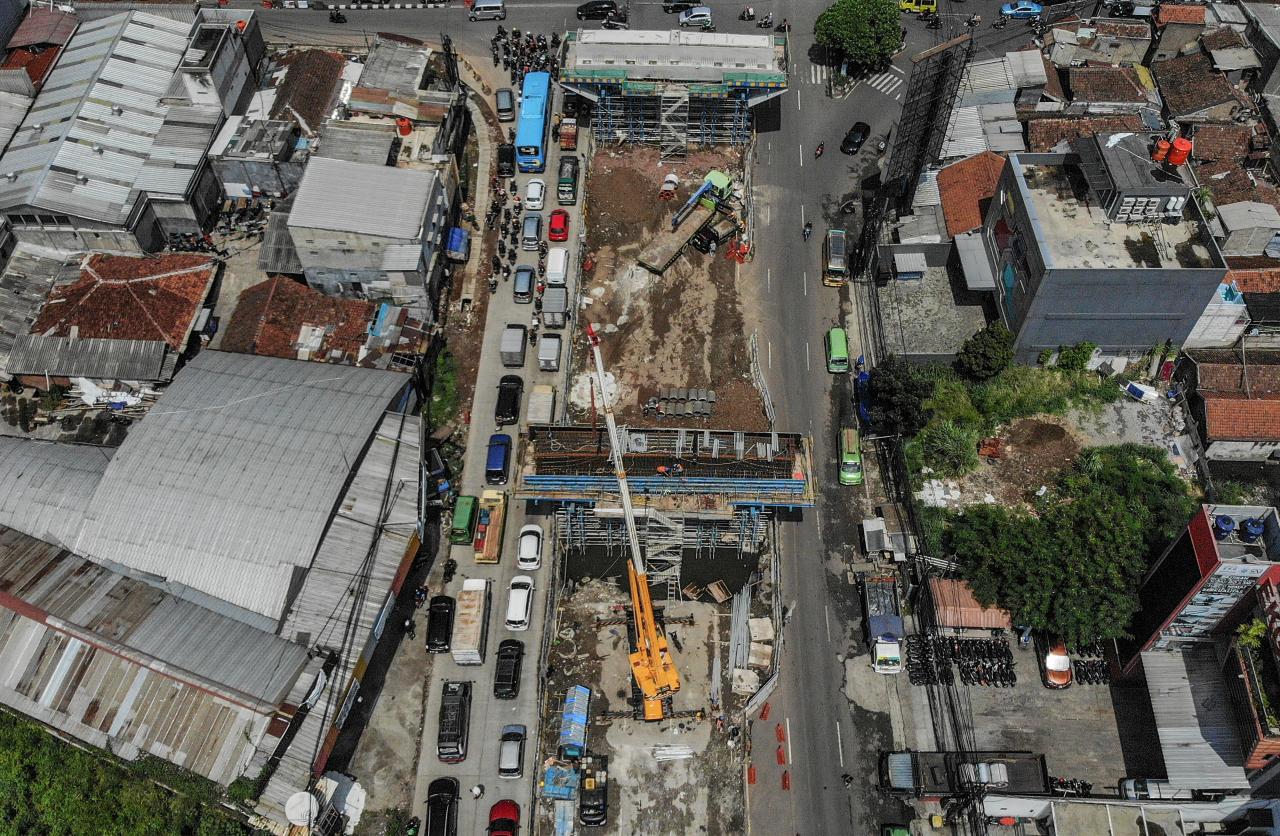 Pembangunan Jembatan...