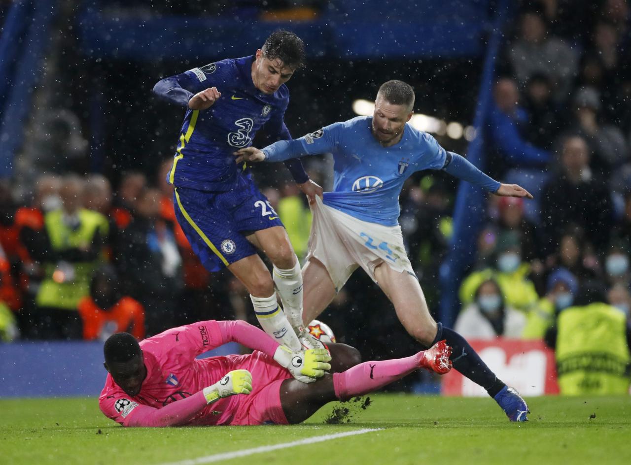 Tak Terbendung, Chelsea...