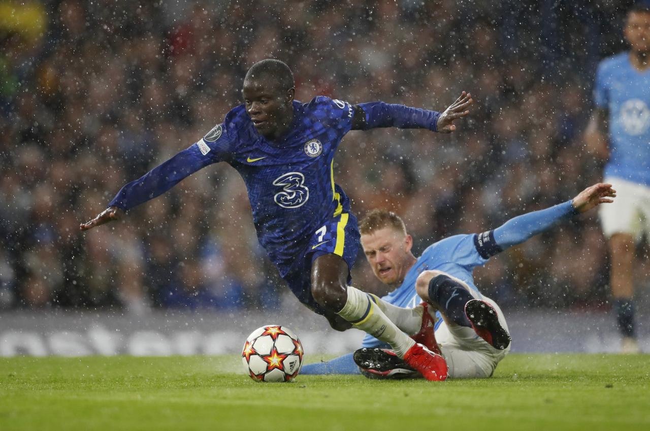Tak Terbendung, Chelsea...