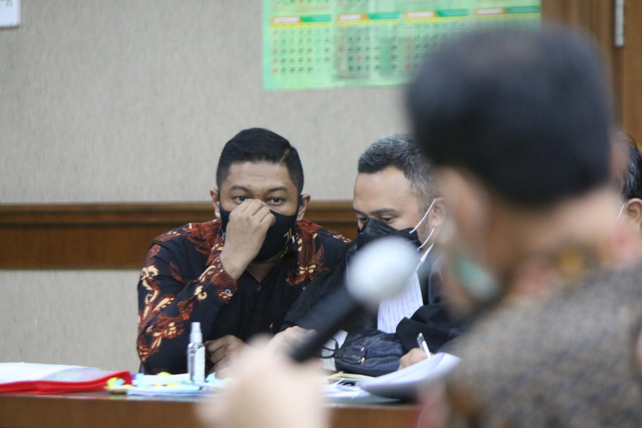 Azis Syamsuddin Jadi...