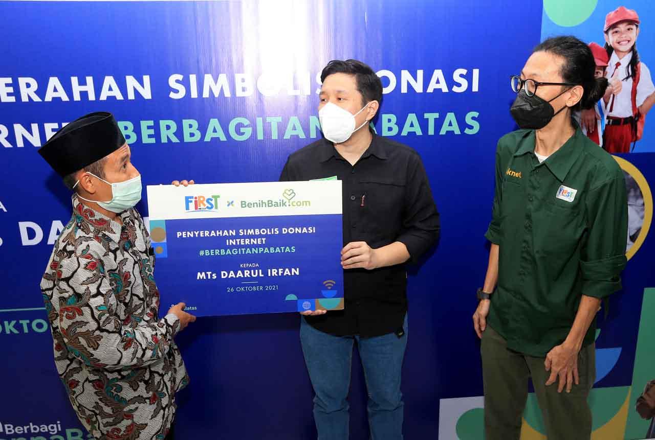 Program Donasi Internet...