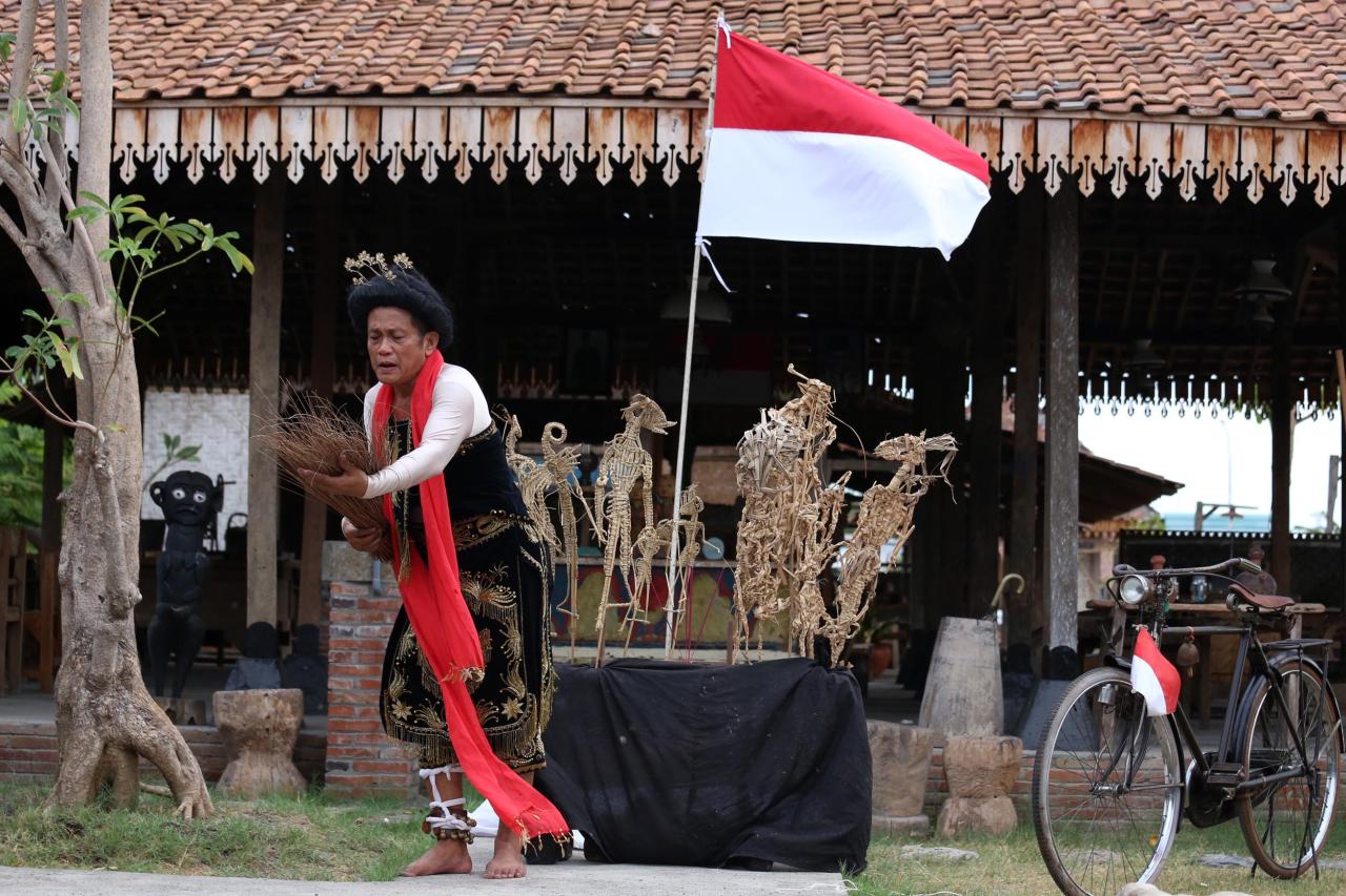 Pentas Wayang Suket...