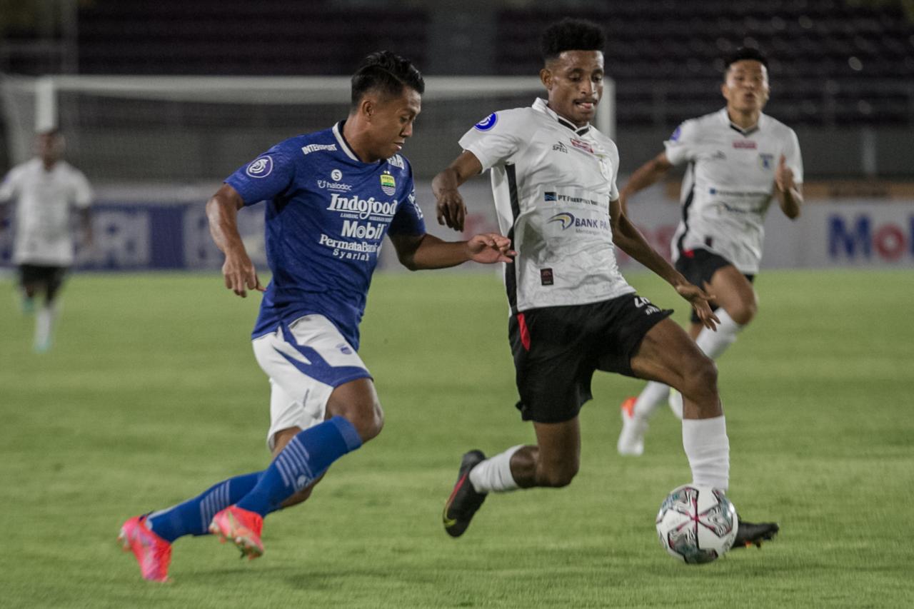 Tampil Perkasa, Persib...