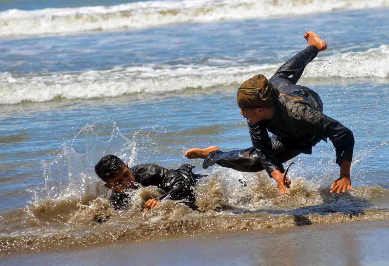 Begini Aksi Para Pesilat...