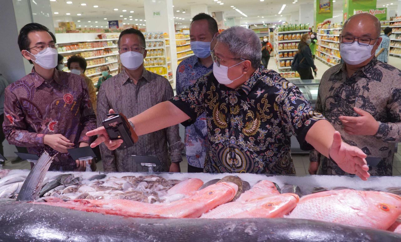 Diamond Supermarket...