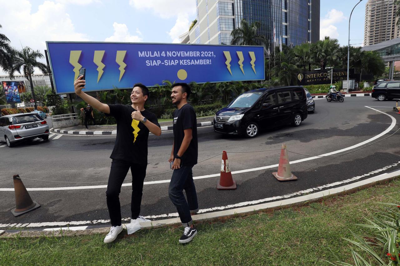 Tiket.com Gelar Online...