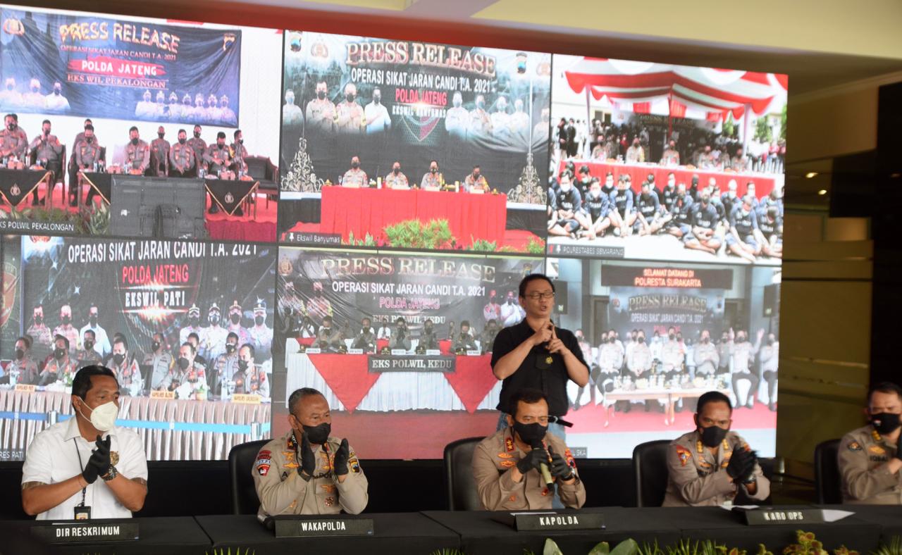 Operasi Sikat Candi,...