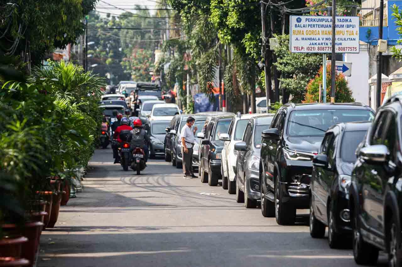 Takut Kena Tilang, Ratusan...