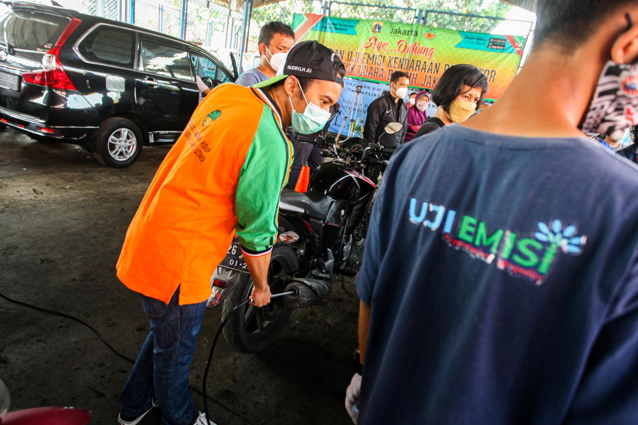 Takut Kena Tilang, Ratusan...