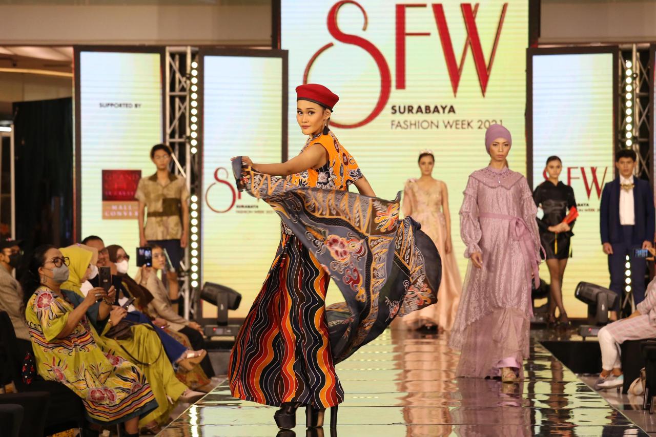 Surabaya Fashion Week...
