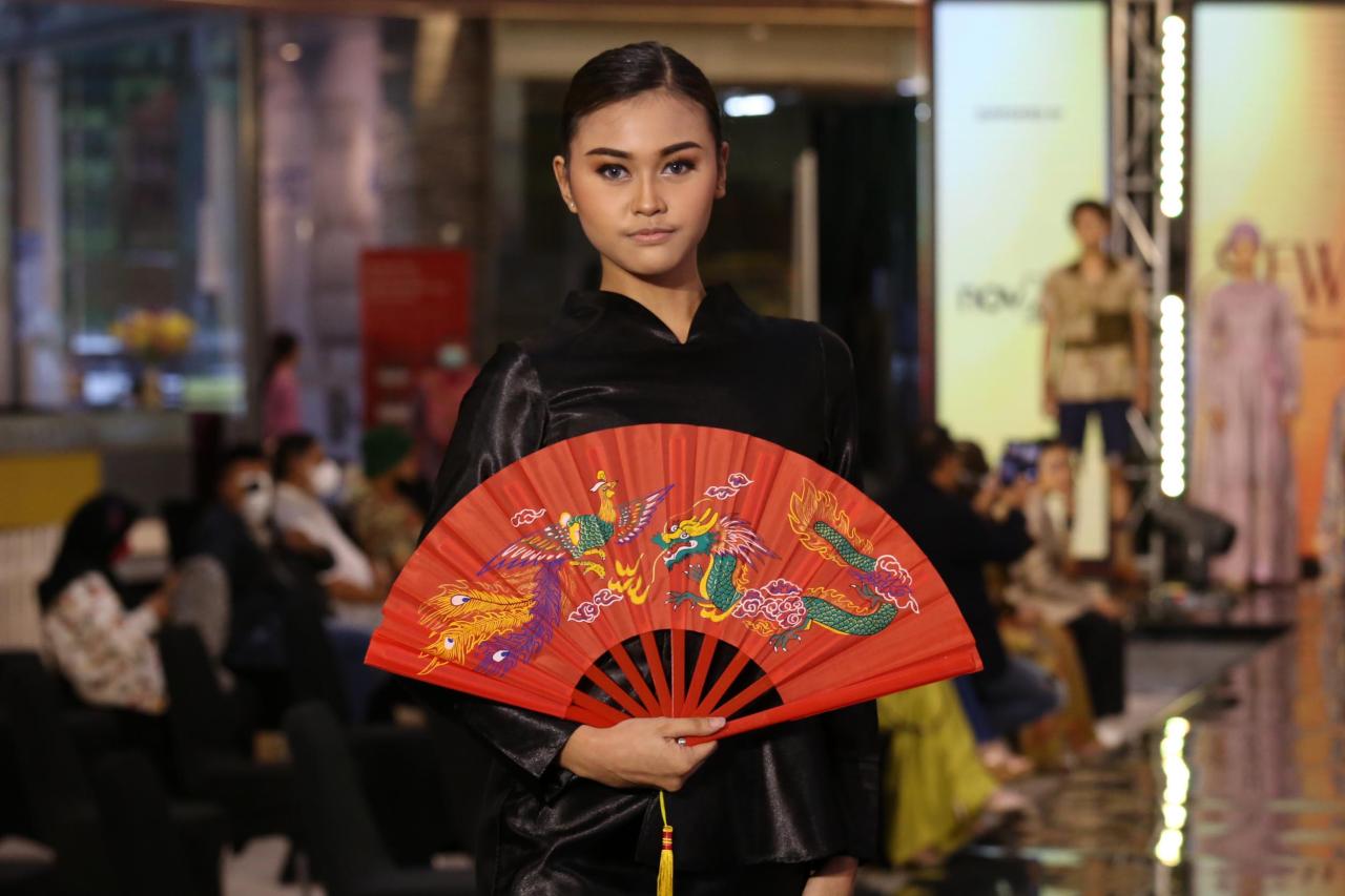 Surabaya Fashion Week...
