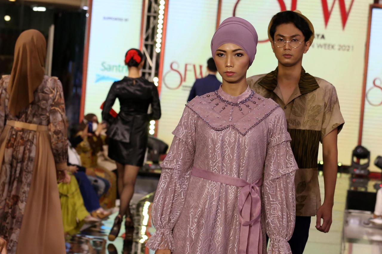 Surabaya Fashion Week...