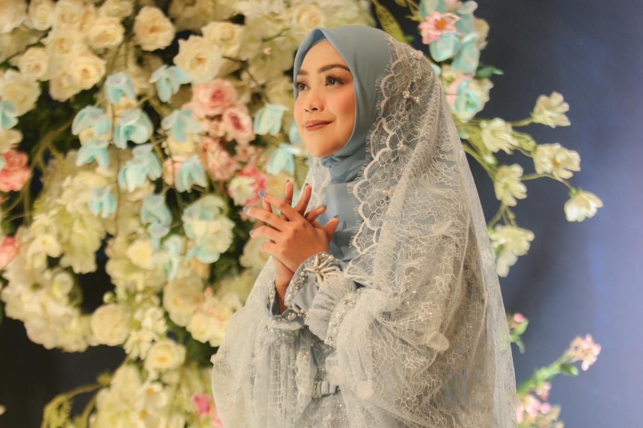 Potret Ria Ricis Tampil...