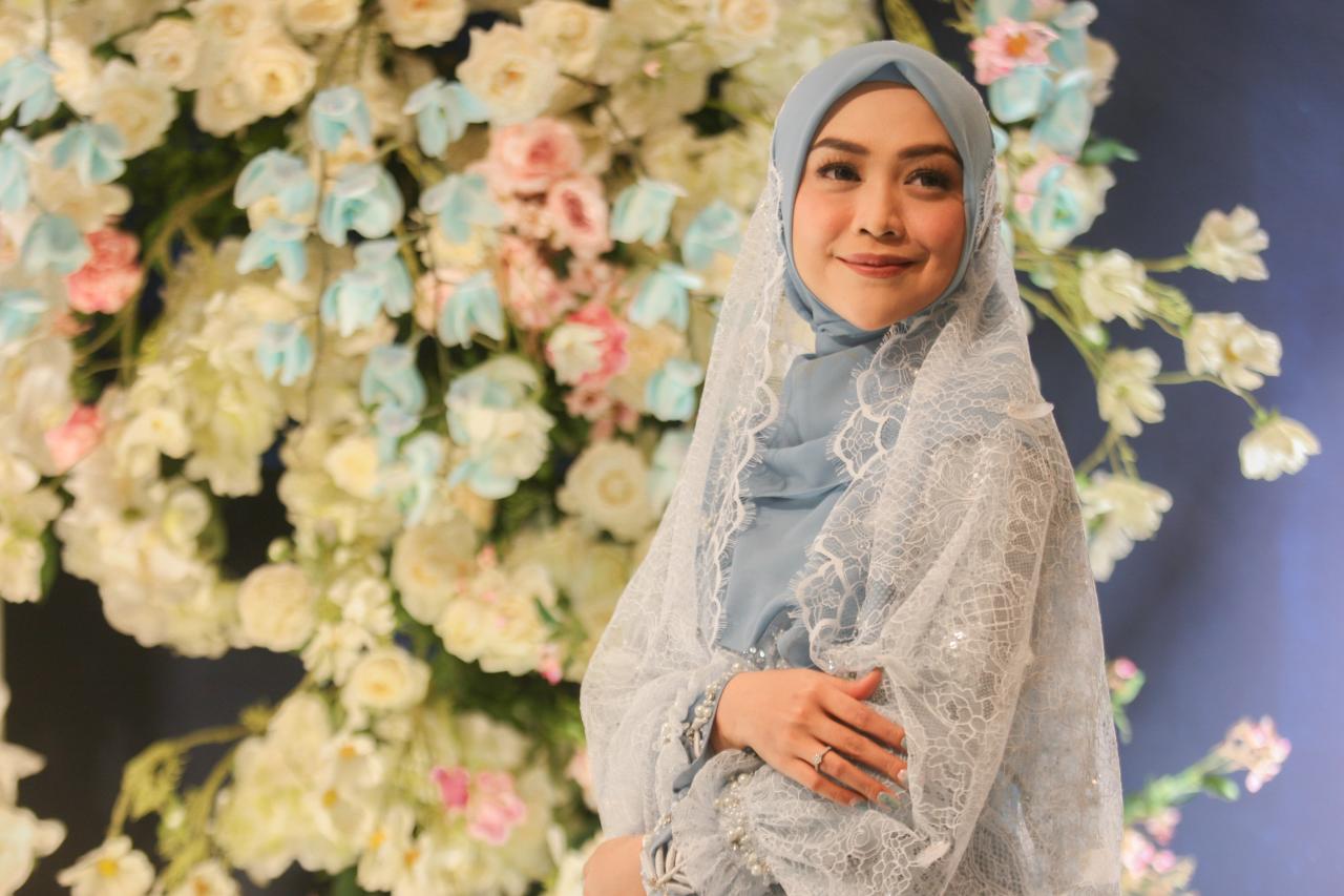 Potret Ria Ricis Tampil...