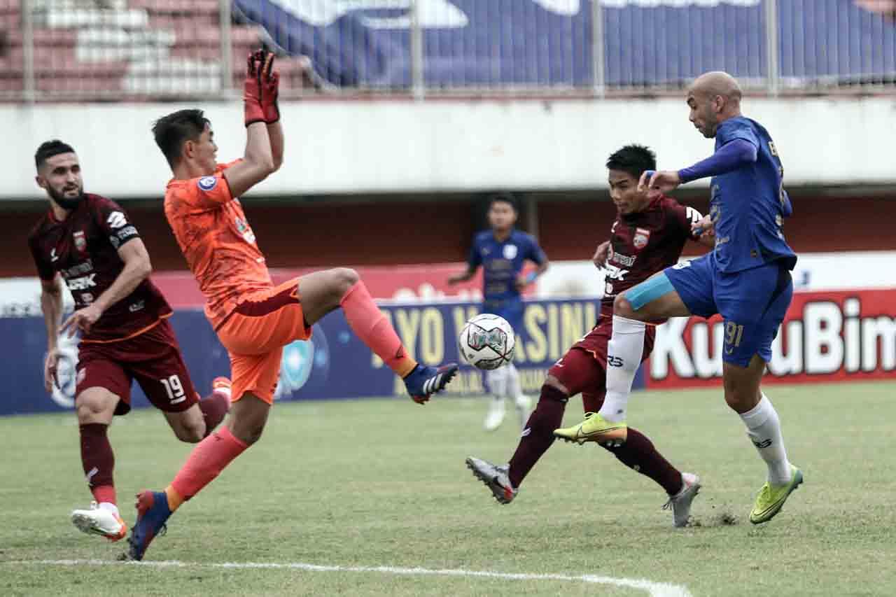 Borneo FC Bungkam PSIS...