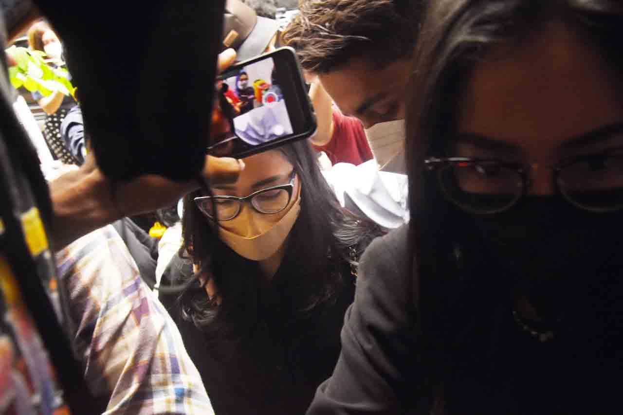 Pemeriksaan Perdana...