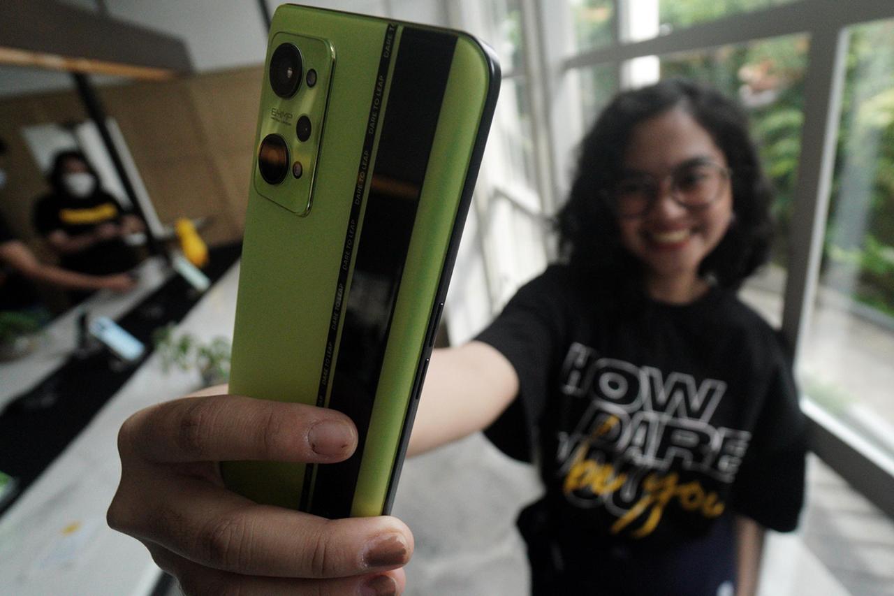 Smartphone Idola Anak...