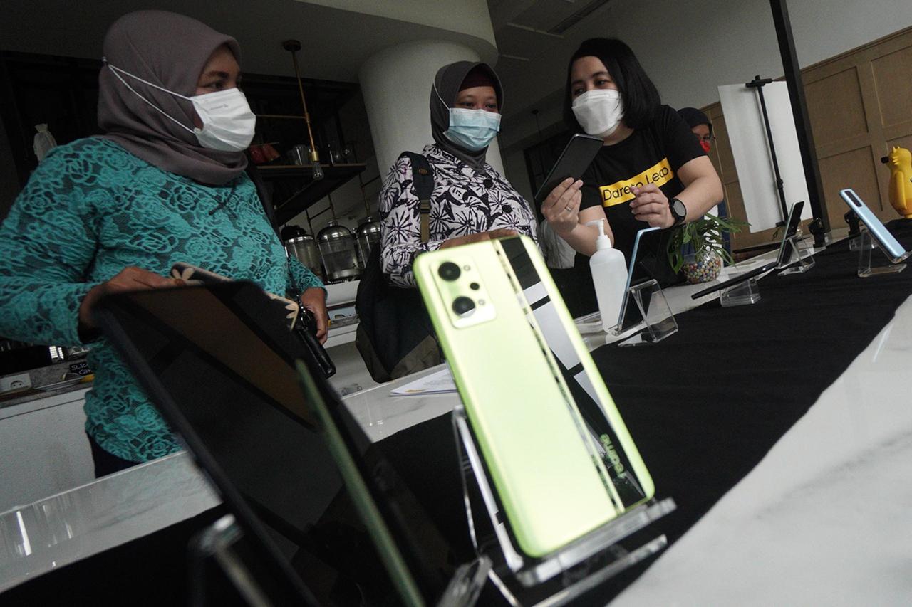 Smartphone Idola Anak...